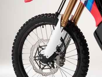 horquilla delantera invertida CRF300 Rally 2025