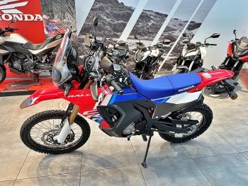la nueva Honda CRF300 Rally 2025 ha llegado a tu concesionario honda en gandia