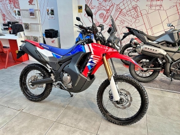 el nuevo color de la Honda CRF300 Rally 2025