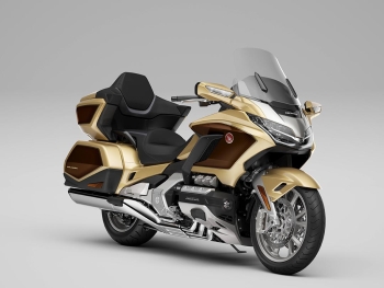 Honda Goldwing Tour 2025 YR387N Dorado Eternal y Marrón Mahogany Metalizado
