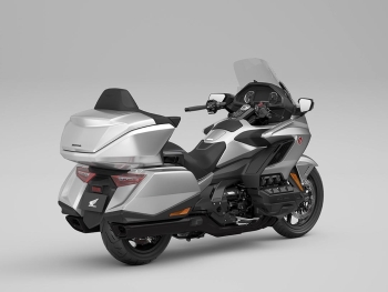 Honda Goldwing Tour NHA30 2025 Plata Digital Metalizado