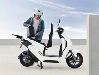Ciclomotor electrico Honda EM1