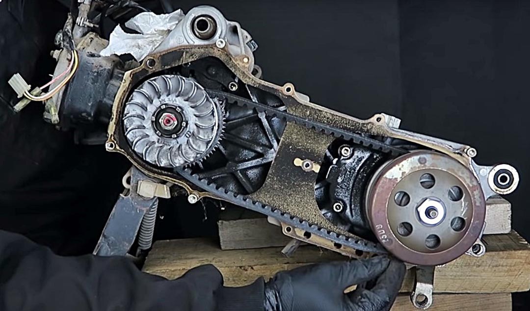 Tipos de transmisión en motos: cuáles son y sus características