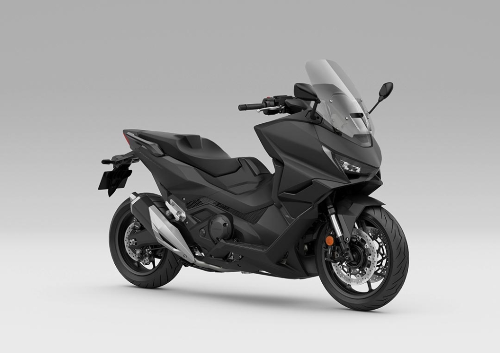 Honda Forza 750 2026 Negro Ballistic Mate Metalizado
