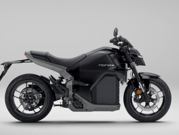 Honda WN7 en color negro mate