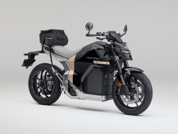 Honda WN7 con bolsa