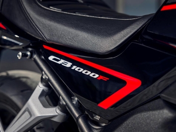 Asiento cb1000f
